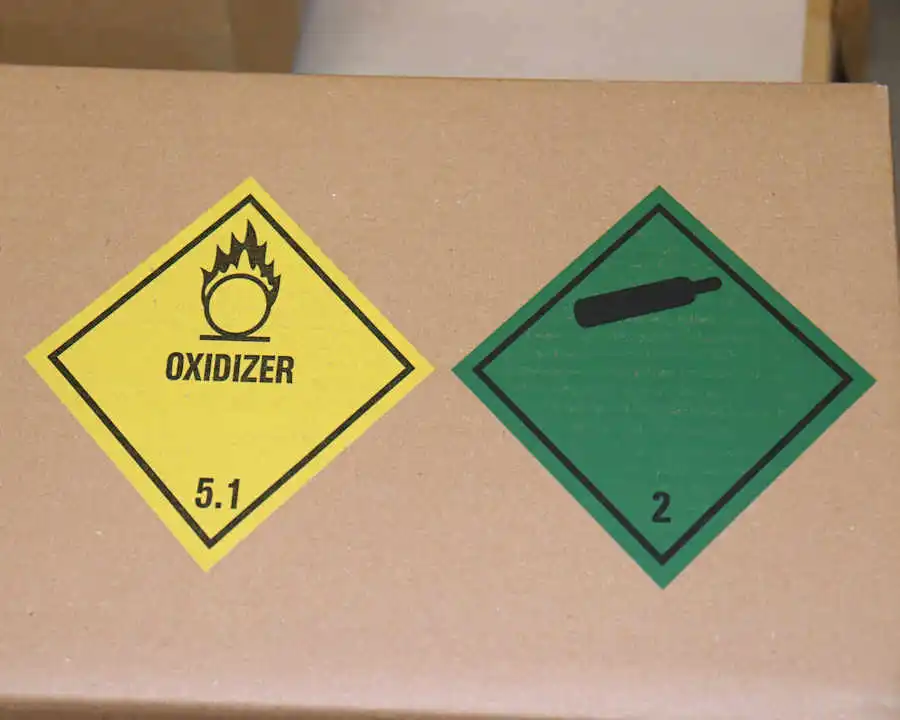 Marking of dangerous goods packaging Novapor boxes